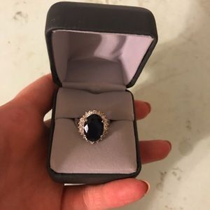 Royal Princess Kate saphire ring size six